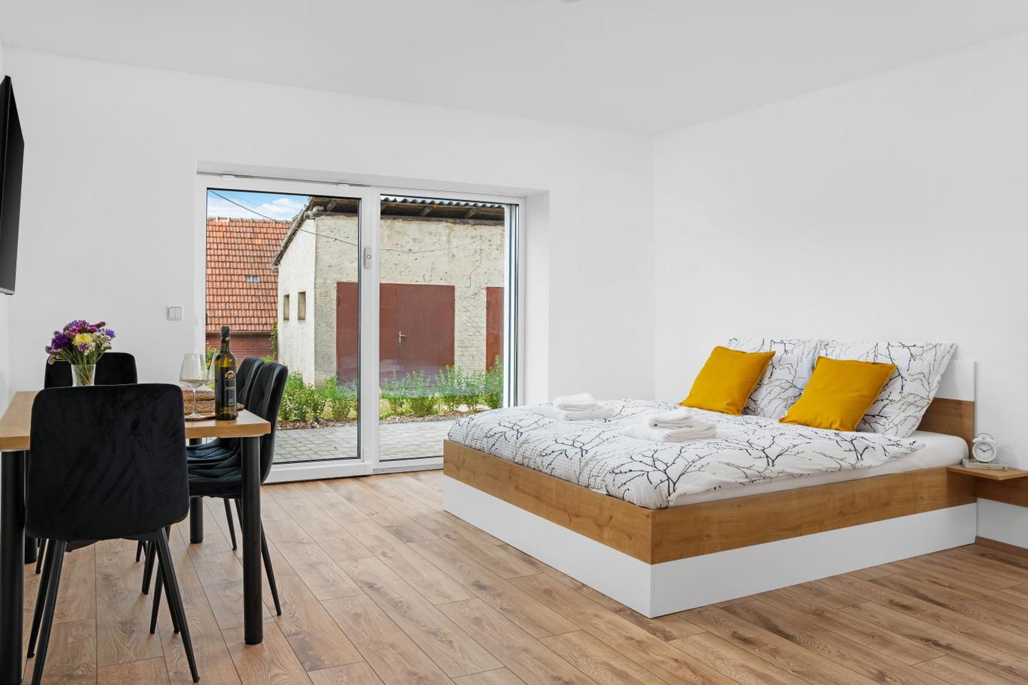 Apartmany Stastny Sklep Valtice Zewnętrze zdjęcie